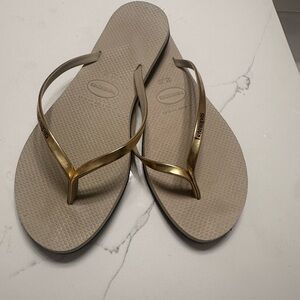 Havaianas Metallic Gold and Beige Sandals